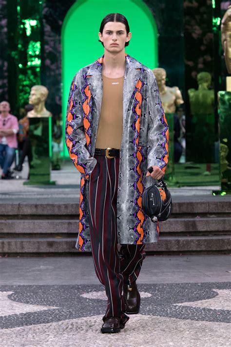 versace men's fashion show 2023|versace men's tops.